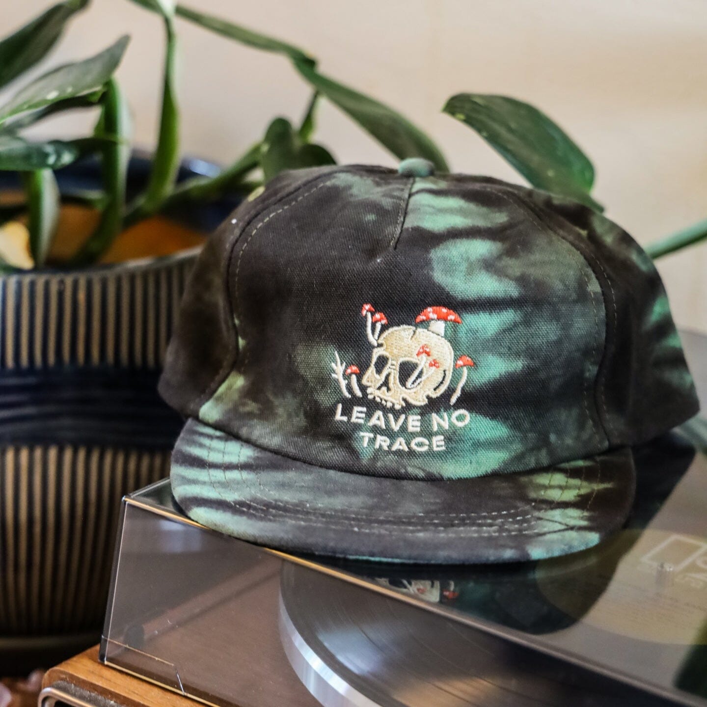 Leave No Trace Shibori Strapback | Green/Black